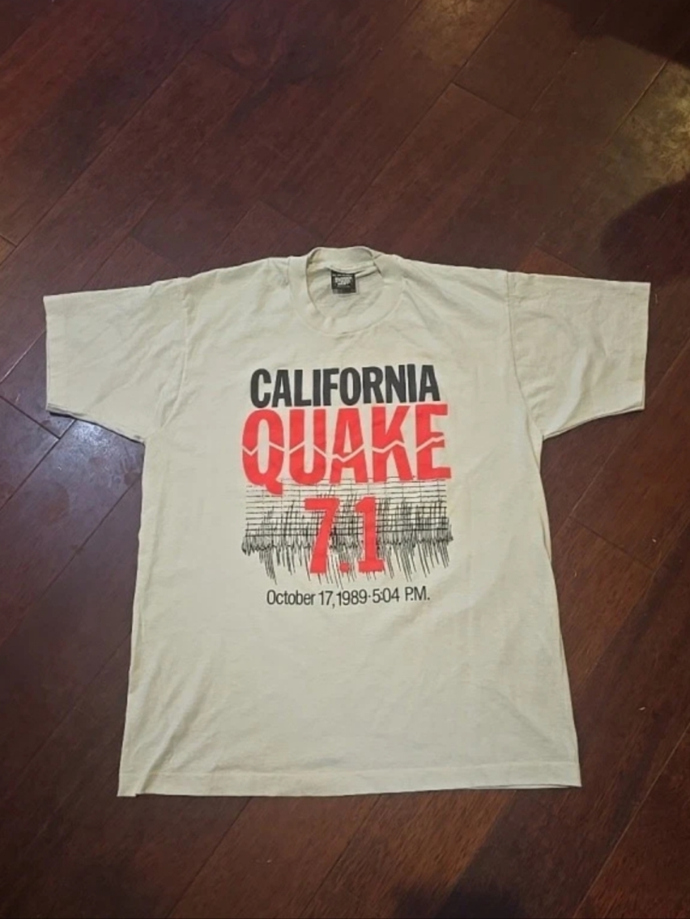 Screen Stars Best California Quake 7.1 Graphic Tee